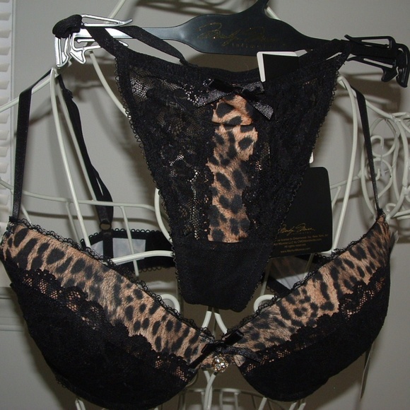 Marilyn Monroe intimidates bra pantie set - Picture 4 of 13